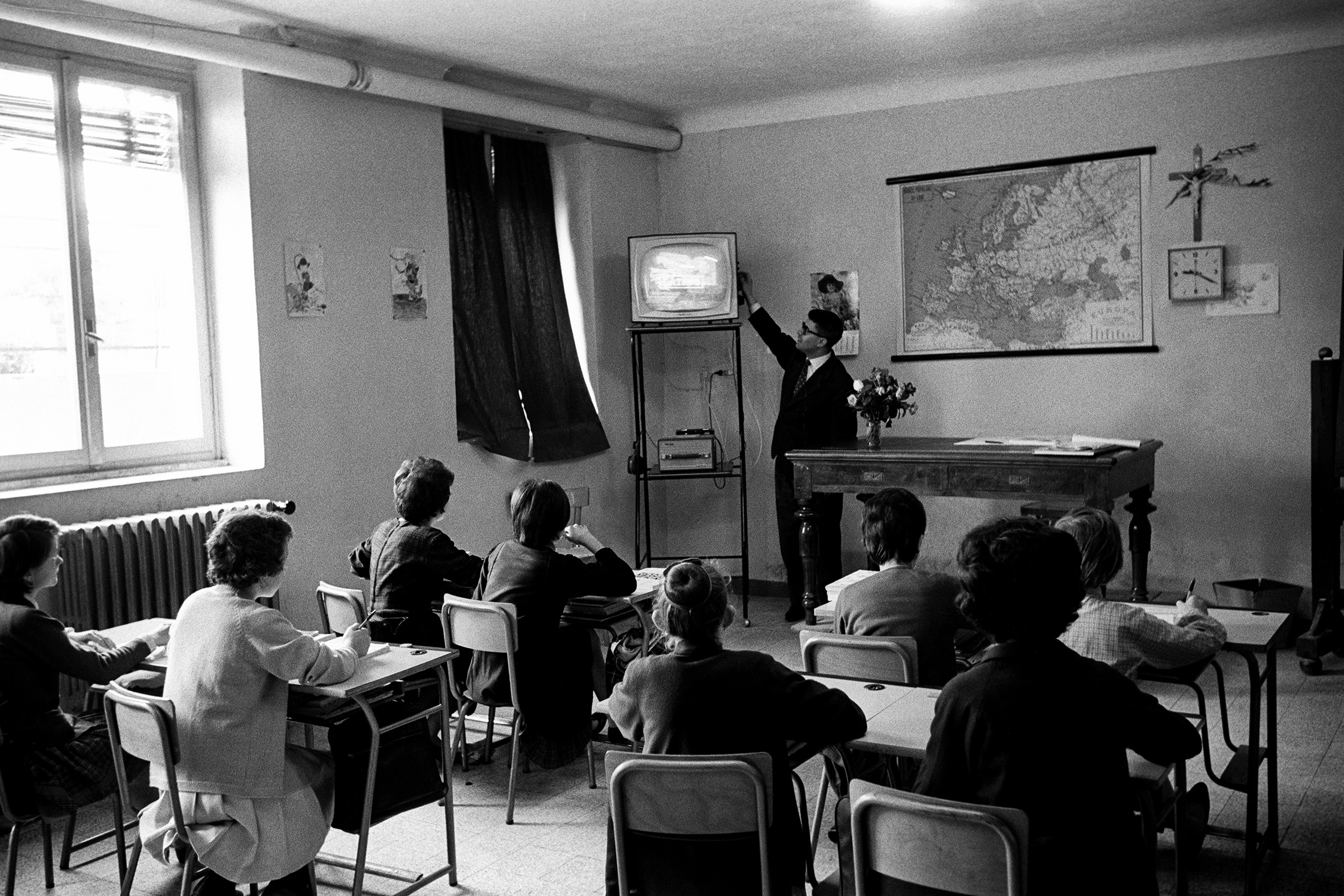 SCUOLA - 9 – Telescuola nella campagna di Reggio Emilia, 1964