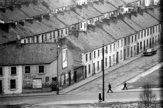 IRLANDA - 10 – Strade incrociate, Belfast, 1968