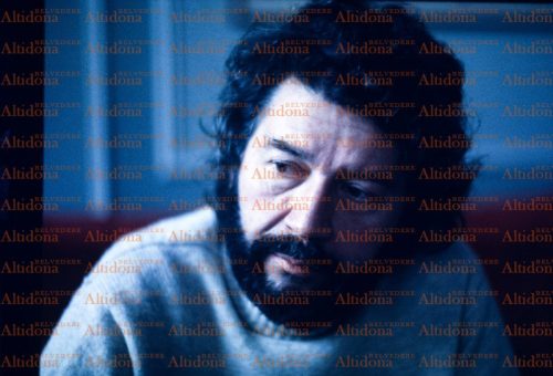 ritratto-di-Alain-Robbe-Grillet