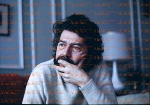 ritratto-di-Alain-Robbe-Grillet 